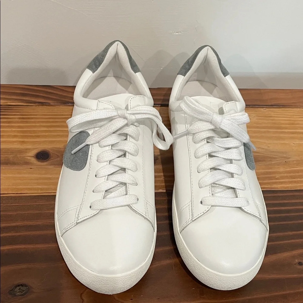Bernardo Tatum Leather Logo Sneakers Low-Top Sneakers B46 NWOT Size 9 - Picture 5 of 14